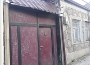 Satılır 2 otaqlı 200 m2 həyət evi Quba