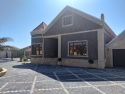 Satılır 5 otaqlı 410 m2 bağ evi Mərdəkan