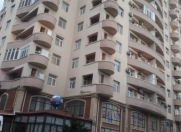 Satılır 4 otaqlı 170 m2 yeni tikili Elmlər Akademiyası m.
