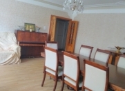 Satılır 5 otaqlı 130 m2 köhnə tikili Bakıxanov