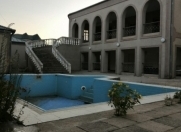 Satılır 6 otaqlı 700 m2 həyət evi Şağan