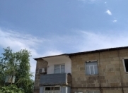 Satılır 2 otaqlı 50 m2 köhnə tikili Astara