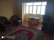 İcarəyə verilir 3 otaqlı 68 m2 köhnə tikili Gəncə