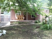 İcarəyə verilir 3 otaqlı 70 m2 həyət evi Qax