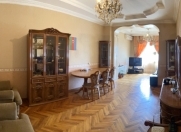 Satılır 3 otaqlı 100 m2 köhnə tikili Sevgi parkı