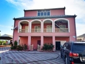 Satılır 4 otaqlı 550 m2 bağ evi Novxanı