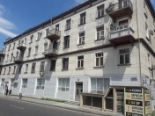 Satılır 3 otaqlı 100 m2 köhnə tikili 28 May m.