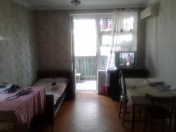 Satılır 1 otaqlı 33 m2 köhnə tikili Heydər Əliyev Mərkəzi