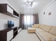 İcarəyə verilir 2 otaqlı 65 m2 köhnə tikili Sahil m.