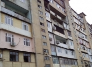 Satılır 5 otaqlı 110 m2 köhnə tikili Həzi Aslanov m.