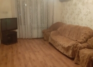 İcarəyə verilir 3 otaqlı 76 m2 köhnə tikili Qara Qarayev m.