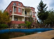 İcarəyə verilir 6 otaqlı 1000 m2 bağ evi Novxanı