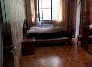 Satılır 3 otaqlı 90 m2 köhnə tikili Nəsimi r.