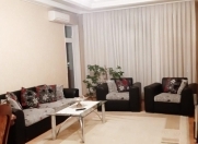 İcarəyə verilir 3 otaqlı 137 m2 yeni tikili Qələbə dairəsi