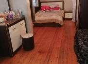 Satılır 4 otaqlı 77 m2 köhnə tikili Biləcəri