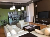 Satılır 4 otaqlı 196 m2 yeni tikili 28 May m.