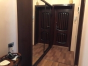 Satılır 3 otaqlı 64 m2 köhnə tikili Qara Qarayev m.