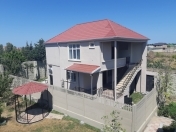 Satılır 4 otaqlı 110 m2 bağ evi Buzovna