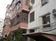 Satılır 2 otaqlı 56 m2 köhnə tikili Memar Əcəmi m.