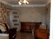 İcarəyə verilir 2 otaqlı 60 m2 köhnə tikili Qara Qarayev m.