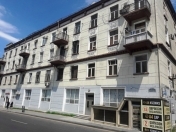 Satılır 3 otaqlı 100 m2 köhnə tikili 28 May m.