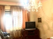 Satılır 2 otaqlı 60 m2 köhnə tikili 8 km