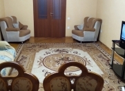 İcarəyə verilir 4 otaqlı 155 m2 yeni tikili 28 May m.