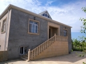 Satılır 4 otaqlı 156 m2 həyət evi Mərdəkan