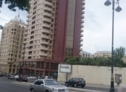 İcarəyə verilir 1 otaqlı 35 m2 köhnə tikili World Business Center