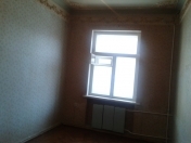 Satılır 2 otaqlı 70 m2 köhnə tikili Səbail r.