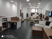 İcarəyə verilir 2 otaqlı 97 m2 ofis 28 May m.