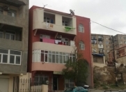 Satılır 3 otaqlı 90 m2 köhnə tikili Əhmədli