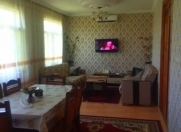 İcarəyə verilir 4 otaqlı 220 m2 yeni tikili Qəbələ