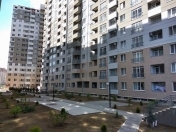 Satılır 1 otaqlı 44 m2 yeni tikili 20 yanvar m.