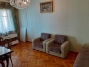 Satılır 3 otaqlı 80 m2 köhnə tikili Azadlıq prospekti m.