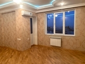 Satılır 3 otaqlı 130 m2 yeni tikili 9 mkr