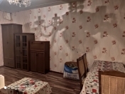 İcarəyə verilir 1 otaqlı 33 m2 köhnə tikili Gənclik m.