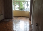 İcarəyə verilir 3 otaqlı 70 m2 köhnə tikili Heydər Məscidi