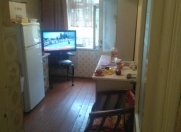 Satılır 4 otaqlı 80 m2 köhnə tikili Gəncə