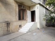 Satılır 5 otaqlı 150 m2 obyekt İnşaatçılar m.