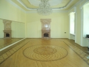 Satılır 6 otaqlı 220 m2 köhnə tikili İçəri Şəhər m.