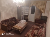 İcarəyə verilir 2 otaqlı 57 m2 köhnə tikili İnşaatçılar m.