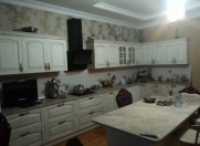 Satılır 6 otaqlı 255 m2 həyət evi Binə