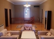 Satılır 7 otaqlı 250 m2 bağ evi Buzovna