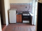 İcarəyə verilir 2 otaqlı 33 m2 həyət evi Gənclik m.