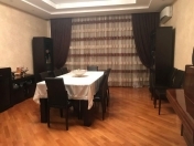 Satılır 4 otaqlı 156 m2 yeni tikili Elmlər Akademiyası m.