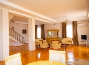 Satılır 6 otaqlı 600 m2 villa Ceyranbatan