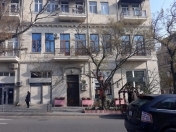 İcarəyə verilir 4 otaqlı 160 m2 ofis Nizami m.