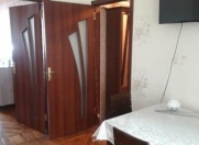 İcarəyə verilir 2 otaqlı 40 m2 köhnə tikili 1 mkr