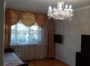 Satılır 3 otaqlı 75 m2 köhnə tikili Qara Qarayev m.